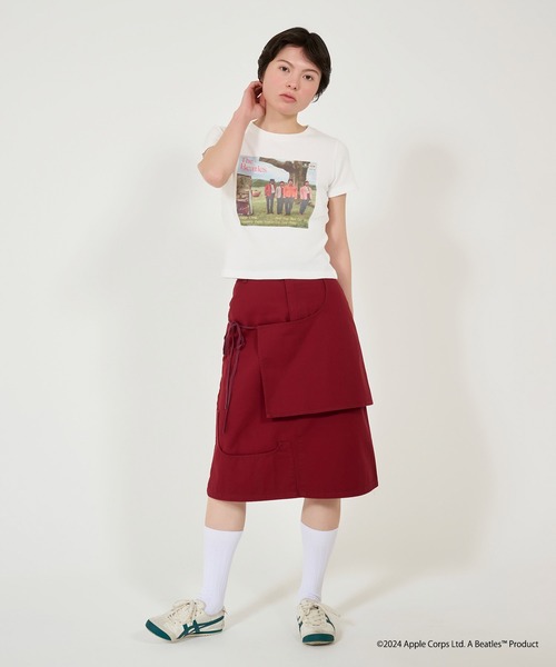 TINA:JOJUN(ティーナジョジュン)の「THE BEATLES リブTシャツ TINA:JOJUN(Tシャツ/カットソー・レディース・オフホワイト/グレイッシュベージュ・M)」の3枚目の写真