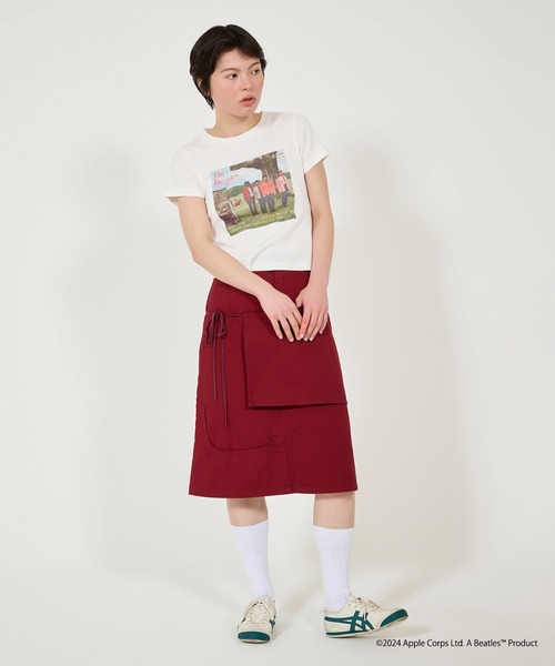 TINA:JOJUN(ティーナジョジュン)の「THE BEATLES リブTシャツ TINA:JOJUN(Tシャツ/カットソー・レディース・オフホワイト/グレイッシュベージュ・M)」の5枚目の写真