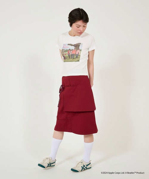 TINA:JOJUN(ティーナジョジュン)の「THE BEATLES リブTシャツ TINA:JOJUN(Tシャツ/カットソー・レディース・オフホワイト/グレイッシュベージュ・M)」の8枚目の写真