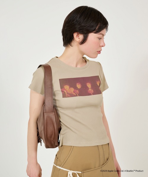 TINA:JOJUN(ティーナジョジュン)の「THE BEATLES リブTシャツ TINA:JOJUN(Tシャツ/カットソー・レディース・オフホワイト/グレイッシュベージュ・M)」の19枚目の写真