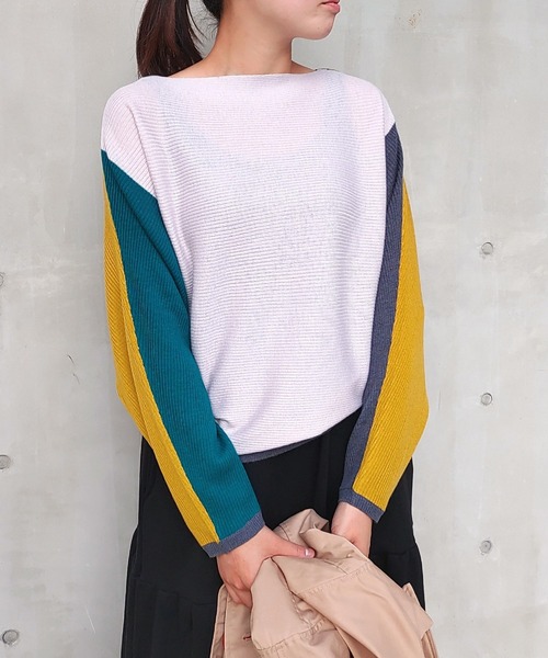 Q(キュー)の「ブロックカラー横リブドルマンニット(ニット/セーター・レディース・ブラック/マスタード/パープル/ブルー/ラベンダー・MEDIUM)」の5枚目の写真