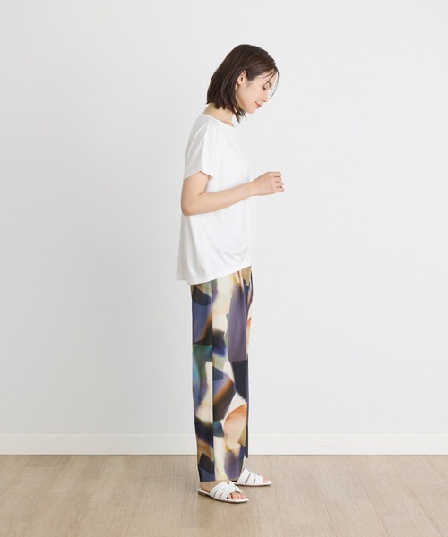 INED（イネド）の「コットンリヨセルタックTシャツ（Tシャツ/カットソー・レディース・ブラック/ブルー/オフホワイト・9号）」の15枚目の写真