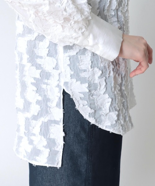 Jines（ジネス）の「フラワーカットジャガード バンドカラーシャツブラウス（シャツ/ブラウス・レディース・ホワイト/ブラック・38）」の18枚目の写真