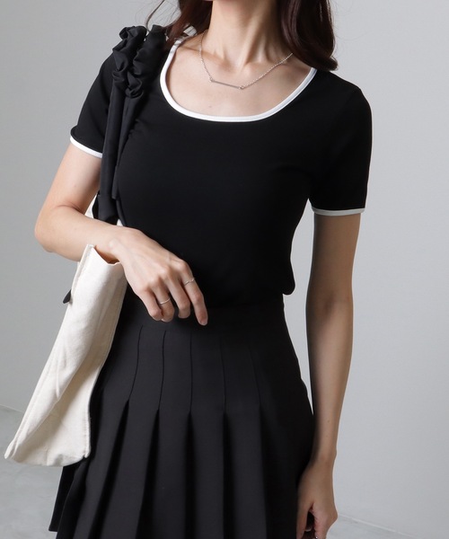 【CITYBREEZE】★スクエアネックライン 配色 半袖Tシャツ★ セール】配色ライン スクエアネック ソリッド 半袖 Tシャツ(T