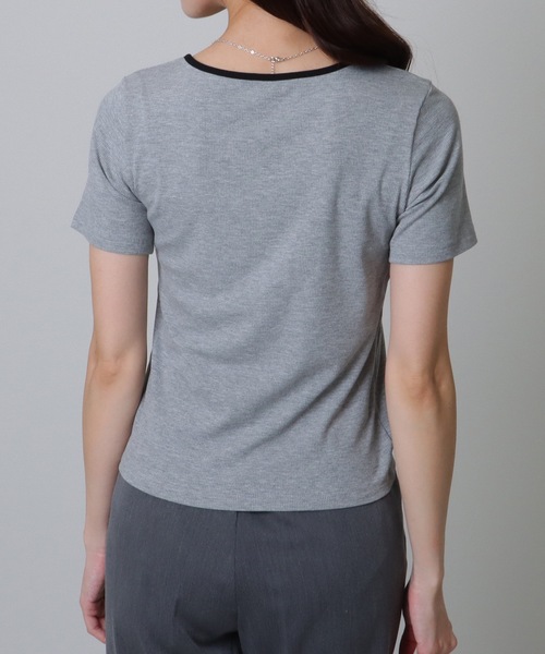 Lace Ladies(レースレディース)の「配色ライン スクエアネック ソリッド 半袖 Tシャツ(Tシャツ/カットソー・レディース・アイボリー/ブラック/グレー/モカ/ホワイト・FREE)」の18枚目の写真