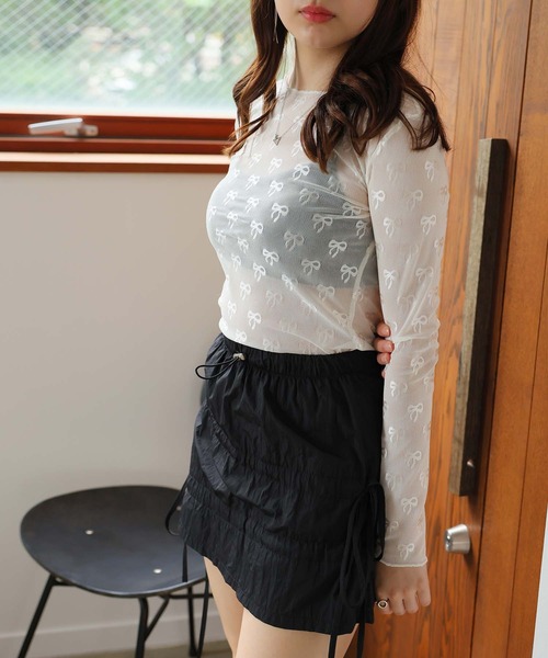 LAFFMO（ラフモ）の「ギャザーリボンミニスカート（スカート・レディース・ブラック/ダークグレー・F）」の4枚目の写真