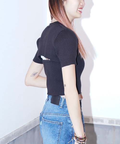 Calvin Klein Jeans(カルヴァンクラインジーンズ)の「Calvin Klein Jeans A- 2 IN 1 SS CN J223332(Tシャツ/カットソー・レディース・ブラック/ホワイト・SMALL)」の6枚目の写真