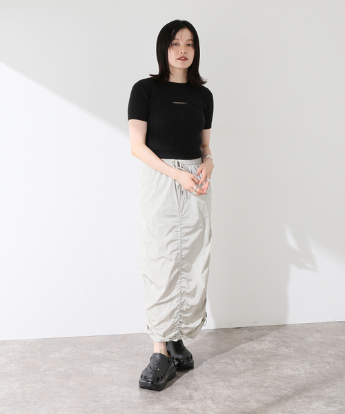 Calvin Klein Jeans(カルヴァンクラインジーンズ)の「Calvin Klein Jeans A- 2 IN 1 SS CN J223332(Tシャツ/カットソー・レディース・ブラック/ホワイト・SMALL)」の11枚目の写真