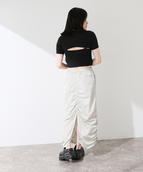 Calvin Klein Jeans(カルヴァンクラインジーンズ)の「Calvin Klein Jeans A- 2 IN 1 SS CN J223332(Tシャツ/カットソー・レディース・ブラック/ホワイト・SMALL)」の14枚目の写真