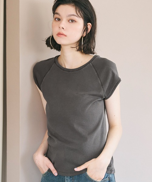 coca(coca)(コカ)の「【WEB限定セール】ピグメント加工ラグランTシャツ(Tシャツ/カットソー・レディース・ライトベージュ/ブラック/ライトグレー・L/M)」の1枚目の写真