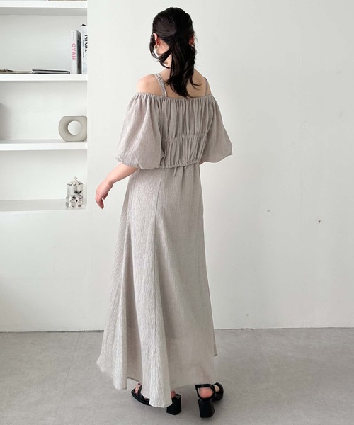 archives(アルシーヴ)の「オフショルブラウス×Wキャミワンピースset(ワンピース・レディース・オレンジ/ブラック/グレー・MEDIUM)」の12枚目の写真