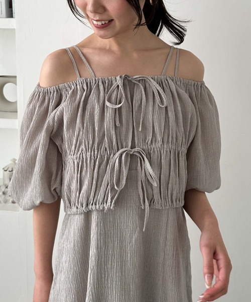 archives(アルシーヴ)の「オフショルブラウス×Wキャミワンピースset(ワンピース・レディース・オレンジ/ブラック/グレー・MEDIUM)」の17枚目の写真