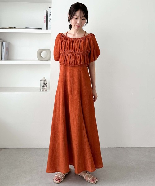 archives(アルシーヴ)の「オフショルブラウス×Wキャミワンピースset(ワンピース・レディース・オレンジ/ブラック/グレー・MEDIUM)」の18枚目の写真