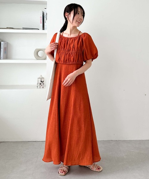 archives(アルシーヴ)の「オフショルブラウス×Wキャミワンピースset(ワンピース・レディース・オレンジ/ブラック/グレー・MEDIUM)」の22枚目の写真