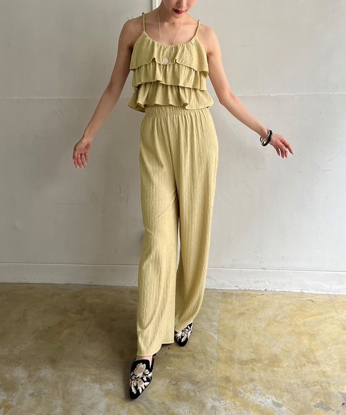 Jewelobe(ジュエローブ)の「ティアードフリルビスチェ×リラックスストレートパンツセットアップ(セットアップ・レディース・イエロー/グレー/ブラック/アイボリー・FREE)」の5枚目の写真