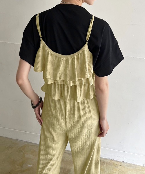 美品‼️ローチェ　イエロー　セットアップ　スコートショートパンツ　フリル　トップス セール】ティアードフリルビスチェ×リラックスストレートパンツ