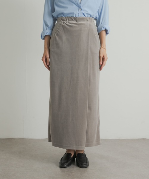 URBAN RESEARCH DOORS(アーバンリサーチドアーズ)の「ベロアコールストレートスカート(スカート・レディース・グレー/ブラック・MEDIUM)」の21枚目の写真