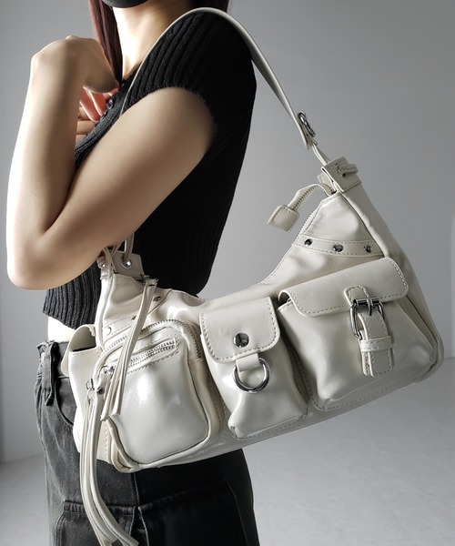me+em select(ミームセレクト)の「【 ショルダーにできる2WAY 】 4アウトポケットワンハンドルショルダーバッグ / 4 outpocket onehandle shoulder bag(ショルダーバッグ・レディース・ブラック/アイボリー/カーキ・FREE)」の21枚目の写真