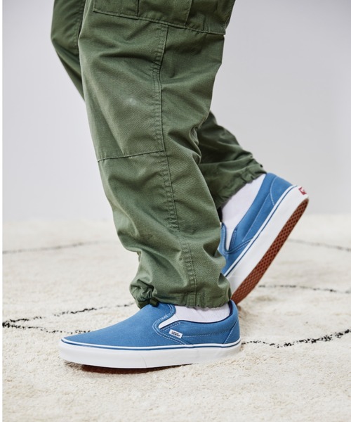 VANS(バンズ)の「VANS ヴァンズ CLASSIC SLIP-ON クラシックスリッポン VN-0EYENVY NAVY(スリッポン・メンズ・ブルー・4h/11/10h/6h/5/10/5h/7h/8h/7/9/6/8/9h/12/4/11h/13)」の2枚目の写真