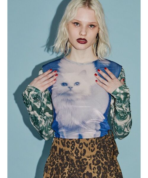 jouetie（ジュエティ）の「ベロアキャットプリントトップス（Tシャツ/カットソー・レディース・ブラック/ブルー・MEDIUM）」の7枚目の写真