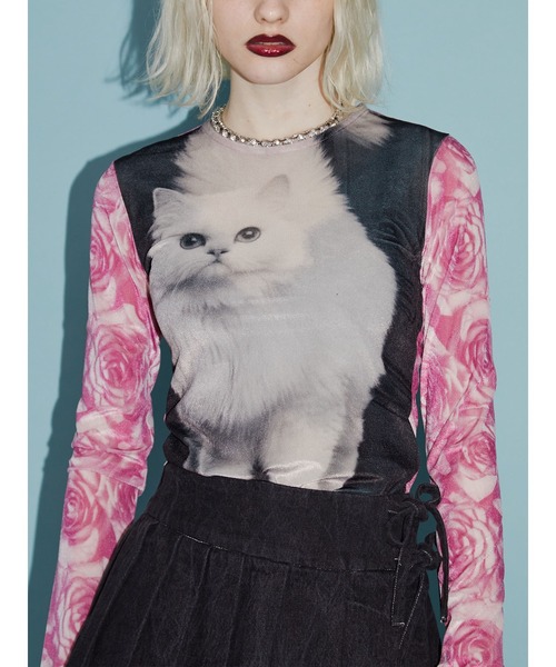 jouetie（ジュエティ）の「ベロアキャットプリントトップス（Tシャツ/カットソー・レディース・ブラック/ブルー・MEDIUM）」の2枚目の写真