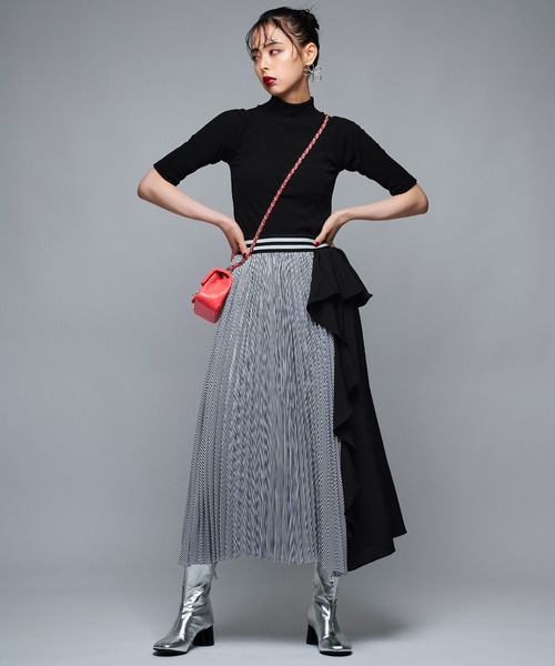 Narcissus（ナルシス）の「ハイネックシンプルトップス　半袖（Tシャツ/カットソー・レディース・ピンク/ブラック/レッド・FREE）」の10枚目の写真