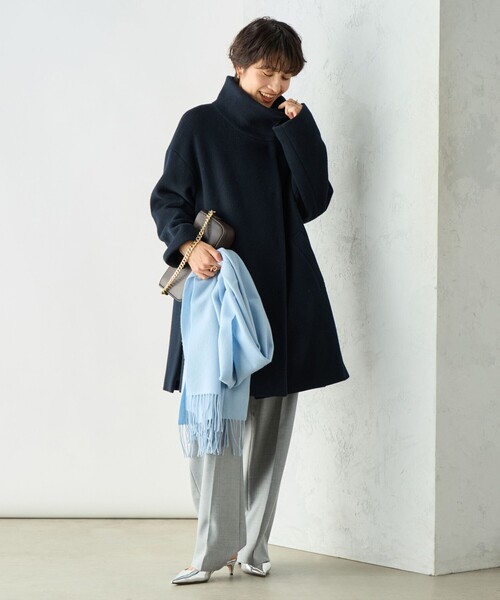 NOLLEY’S Sophi（ノーリーズソフィ）の「ショートビーバースタンドコート 24AW（その他アウター・レディース・ネイビー/グレイッシュベージュ・38/36）」の16枚目の写真