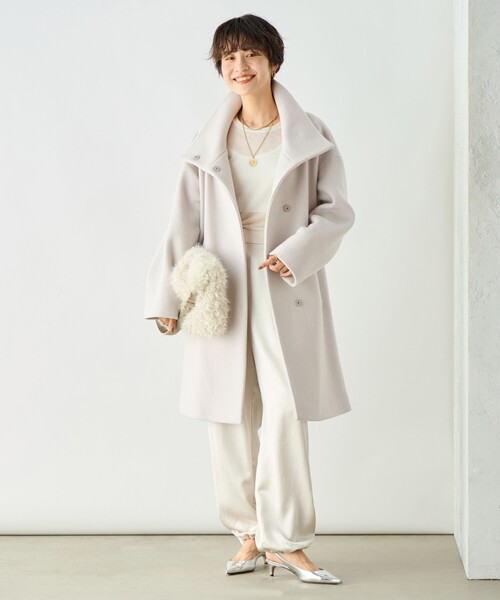 NOLLEY’S Sophi（ノーリーズソフィ）の「ショートビーバースタンドコート 24AW（その他アウター・レディース・ネイビー/グレイッシュベージュ・38/36）」の7枚目の写真