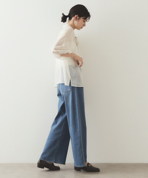 OPAQUE.CLIP（オペークドットクリップ）の「ドッドシアーボウタイブラウス【洗濯機洗い可】（シャツ/ブラウス・レディース・ネイビー/ブラック系4/オフホワイト・40/38/42）」の6枚目の写真