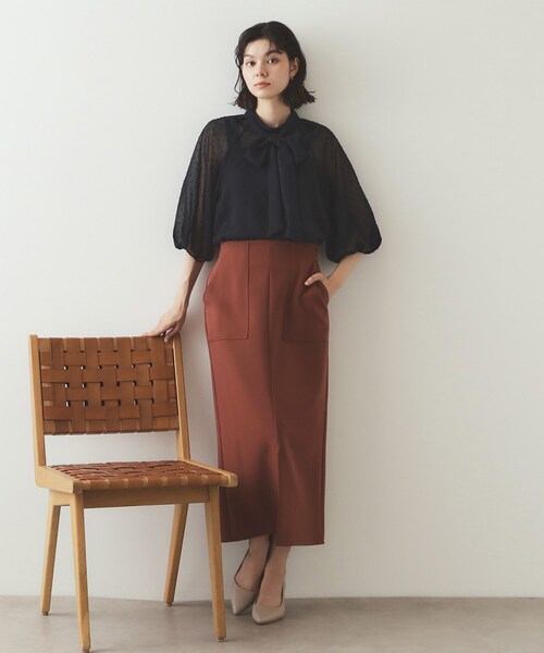 OPAQUE.CLIP（オペークドットクリップ）の「ドッドシアーボウタイブラウス【洗濯機洗い可】（シャツ/ブラウス・レディース・ネイビー/ブラック系4/オフホワイト・40/38/42）」の9枚目の写真