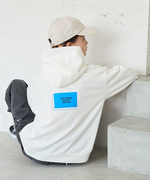 GLOBAL WORK(グローバルワーク)の「乾きやすい/プリントパーカー/115763(パーカー・キッズ・チャコールグレー/杢グレー/ホワイト系5・120cm/130cm/140cm/150cm/160cm/170cm)」の2枚目の写真