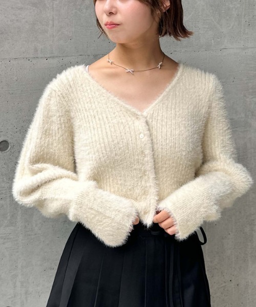 archives（アルシーヴ）の「スパンコールフェザーパフスリーブカーディガン（ニット/セーター・レディース・ブルーグレー/アイボリー/イエロー/オレンジ・MEDIUM）」の2枚目の写真