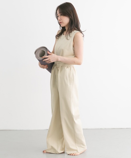 URBAN RESEARCH Sonny Label(アーバンリサーチサニーレーベル)の「SLAB comfort tanktop(タンクトップ・レディース・オフホワイト/ブラック・FREE)」の14枚目の写真