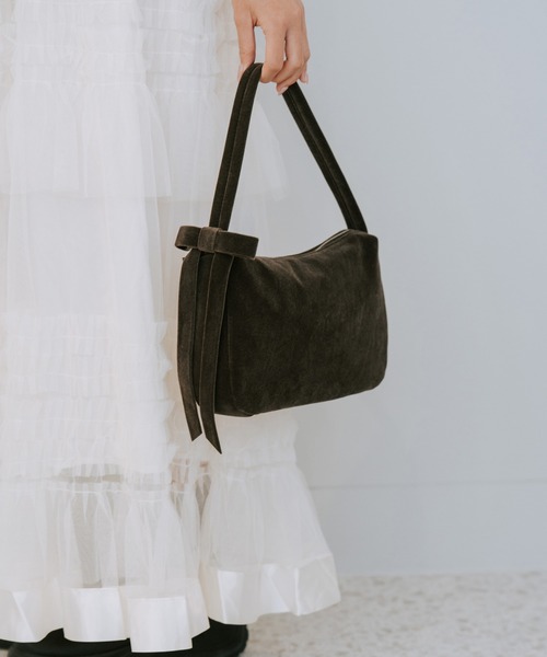 EFOLE（エフォル）の「Velor ribbon oneshoulder bag/ベロア リボン ワンショルダー バッグ（ショルダーバッグ・レディース・ブラック/チャコールグレー・FREE）」の14枚目の写真