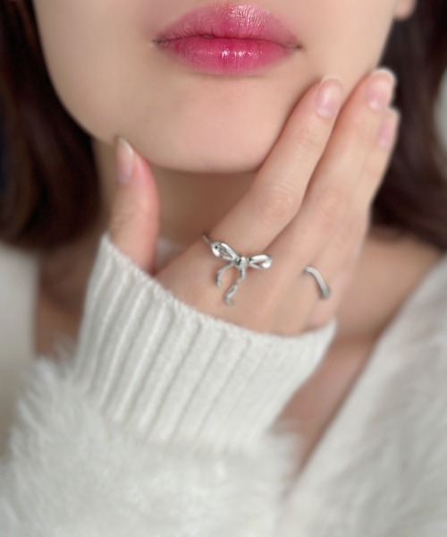 sowang(ソワン)の「ロング ナロー リボンリング-long narrow ribbon ring-(リング・レディース・シルバー/ゴールド・FREE)」の6枚目の写真