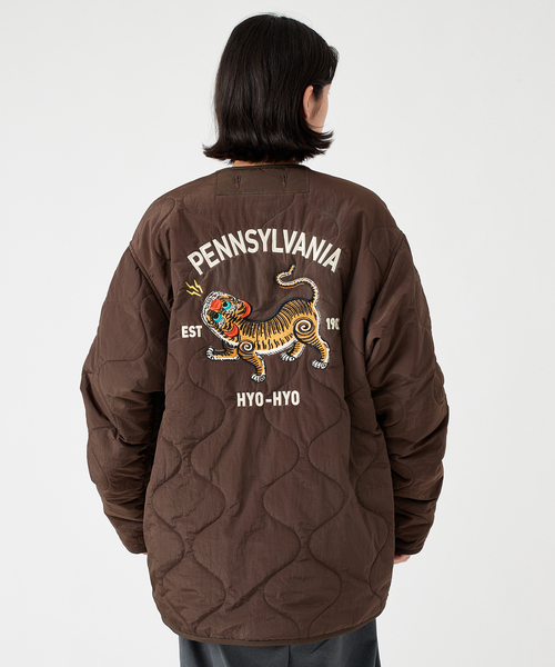 B.C STOCK(ベーセーストック)の「HYO-HYO LIP キルティングブルゾン(ブルゾン・メンズ・ベージュ/ブラウン・LARGE/MEDIUM)」の6枚目の写真