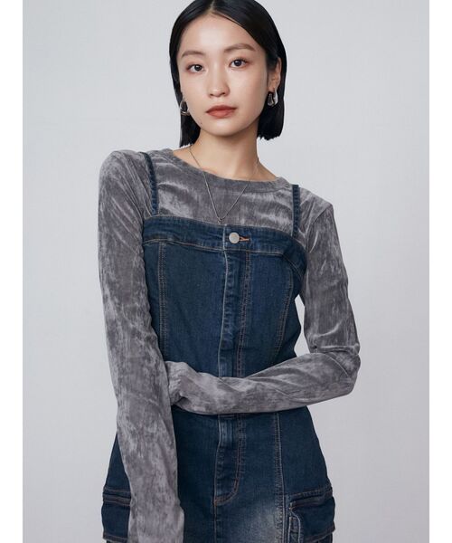 EMODA(エモダ)の「シアーベロアプレートトップス(Tシャツ/カットソー・レディース・グレー/ブルー/ブラック・FREE)」の18枚目の写真