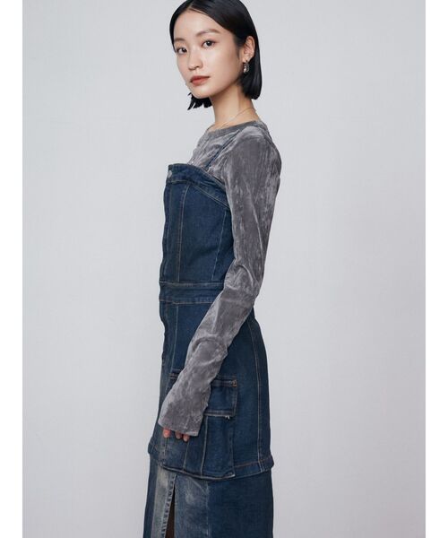 EMODA(エモダ)の「シアーベロアプレートトップス(Tシャツ/カットソー・レディース・グレー/ブルー/ブラック・FREE)」の22枚目の写真