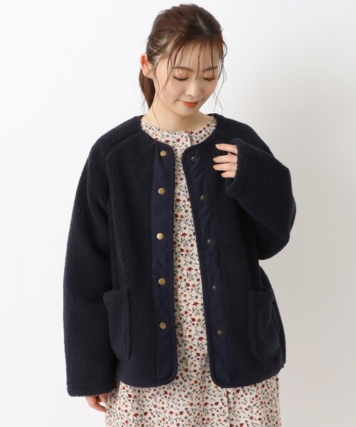 one'sterrace(ワンズテラス)の「ボア無地ショート丈 ブルゾン(ブルゾン・レディース・アイボリー系8/ネイビー系5/ベージュ系8・02)」の3枚目の写真