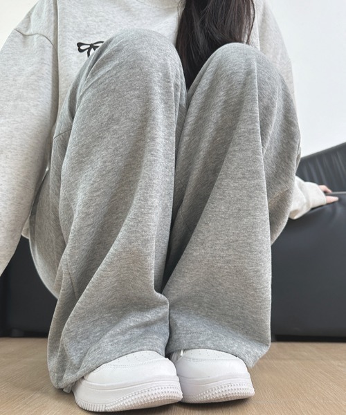 gossip！ロサンゼルス（ゴシップロサンゼルス）の「ニータック ワイドスウェットパンツ（スウェットパンツ・レディース・ホワイト/ライトグレー/ブラック/グレー・FREE）」の5枚目の写真