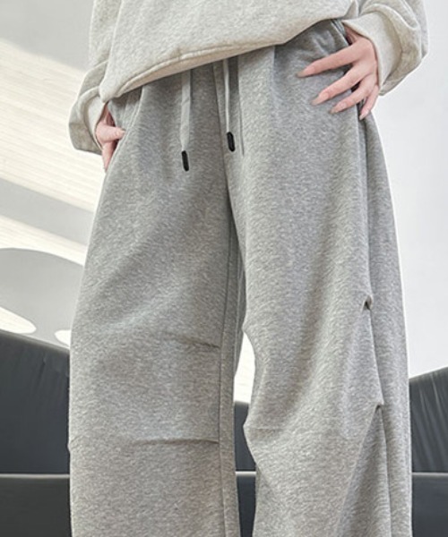 gossip！ロサンゼルス（ゴシップロサンゼルス）の「ニータック ワイドスウェットパンツ（スウェットパンツ・レディース・ホワイト/ライトグレー/ブラック/グレー・FREE）」の8枚目の写真