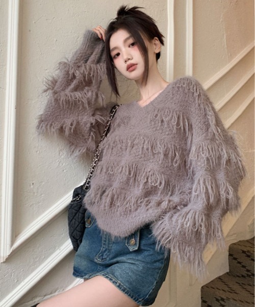 kirakiraShop(キラキラショップ)の「ループヤーン シャギー Vネック ニット トップス(ニット/セーター・レディース・ブラウン/ホワイト/ピンク/ブルー・FREE)」の16枚目の写真