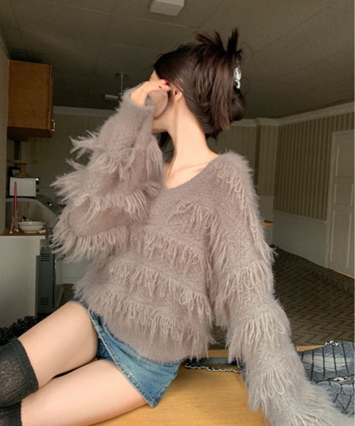 kirakiraShop(キラキラショップ)の「ループヤーン シャギー Vネック ニット トップス(ニット/セーター・レディース・ブラウン/ホワイト/ピンク/ブルー・FREE)」の20枚目の写真
