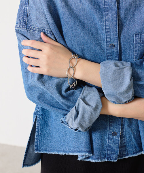 PAPILLONNER（パピヨネ）の「ボリュームチェーンブレスレット（ブレスレット・レディース・シルバー/ゴールド・FREE）」の3枚目の写真