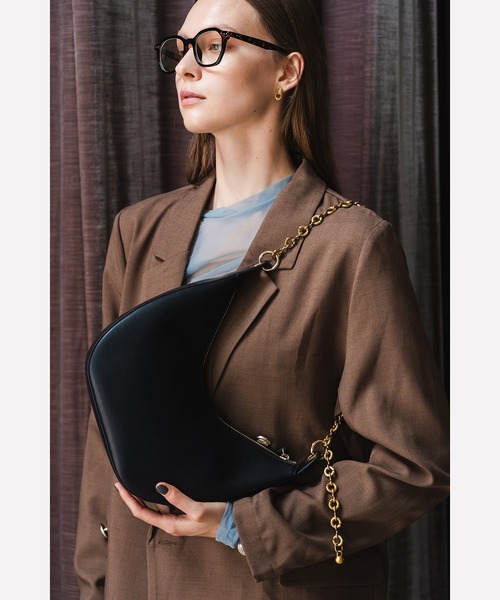 セール】【本革】 ハーフムーン チェーンハンドル ショルダーバッグ