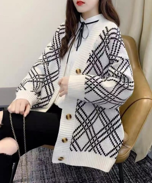 Ritzy(リッツィー)の「オーバーサイズ バイアスチェックカーディガン(カーディガン/ボレロ・レディース・ブラック/グレー/ホワイト・FREE)」の8枚目の写真