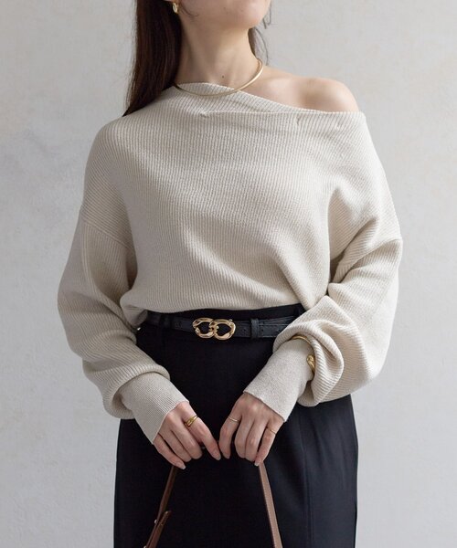 Thevon（ゼボン）の「ボートネックラメドレープニット（ニット/セーター・レディース・アイボリー/チャコールグレー/ライトグレー/ピンク/モカ/グリーン・FREE）」の7枚目の写真