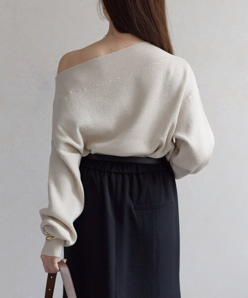 Thevon（ゼボン）の「ボートネックラメドレープニット（ニット/セーター・レディース・アイボリー/チャコールグレー/ライトグレー/ピンク/モカ/グリーン・FREE）」の9枚目の写真