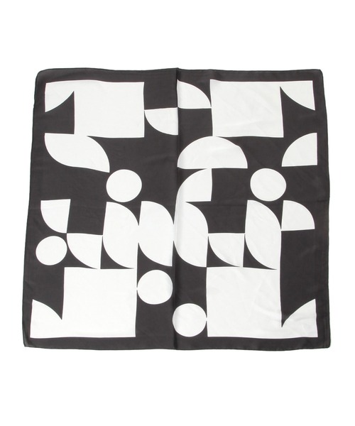 LEPSIM（レプシィム）の「スクエアスカーフ　303226（バンダナ/スカーフ・レディース・グリーン/ブラック/ライトピンク/ブラウン系その他/ブラック系その他/イエロー系その他/レッド系その他・ONE SIZE）」の19枚目の写真