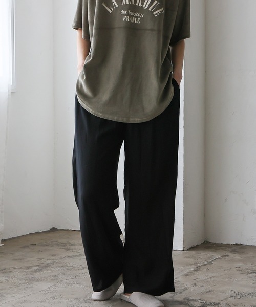 VitaFelice（ヴィータフェリーチェ）の「スムースタッチ　レーヨン　イージーロングパンツ（その他ルームウェア・レディース・ブラック/ベージュ/グレー/ブルー・FREE）」の21枚目の写真